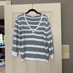 Boston Proper Gray/White V-neck Cotton Pullover Sweater sz M